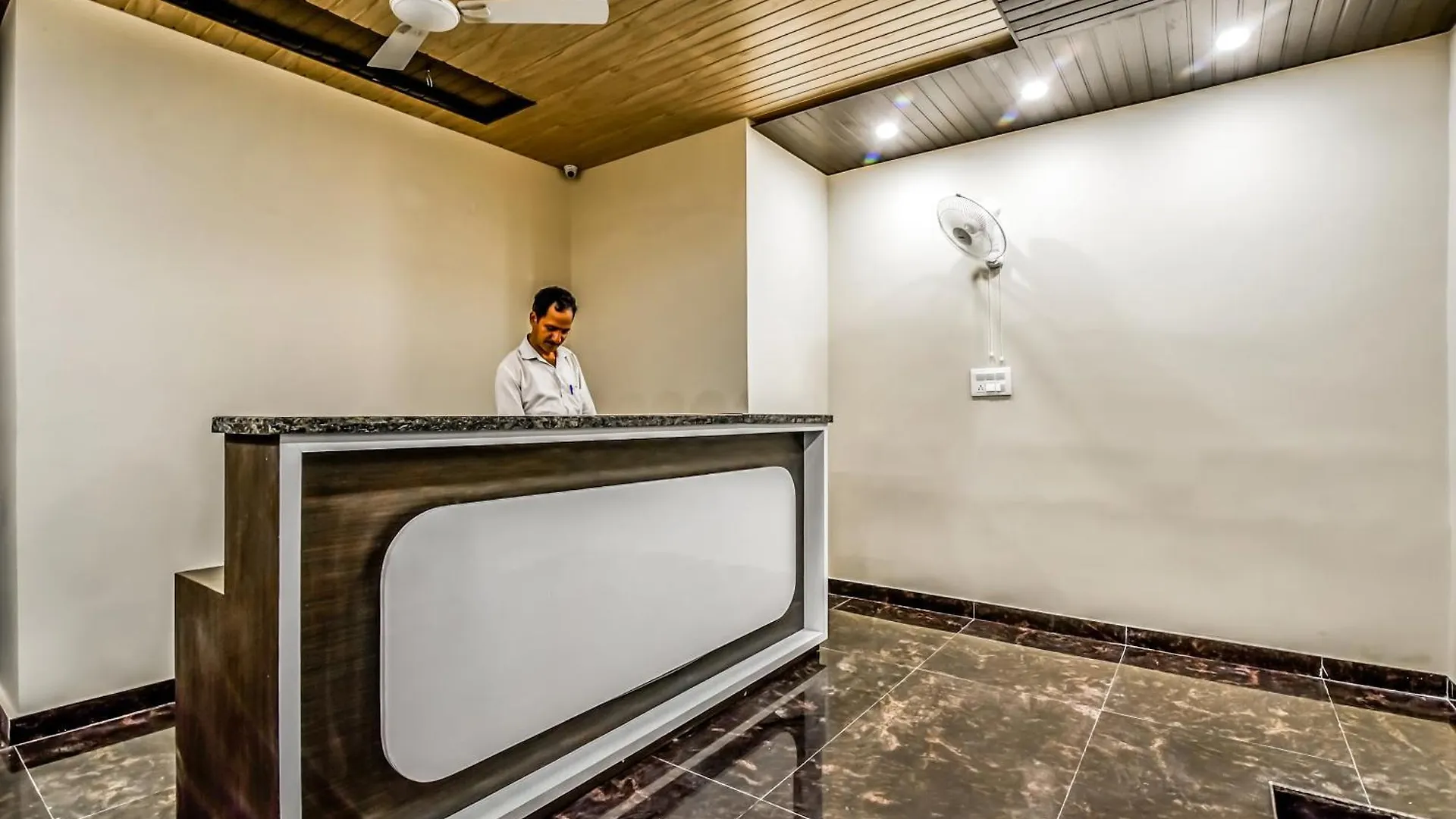 **  Hotel O Twilight New Delhi India