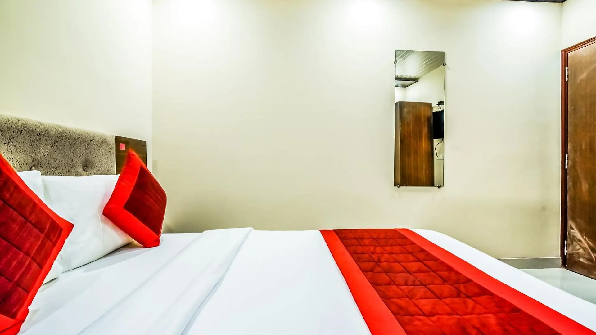 Hotel O Twilight New Delhi